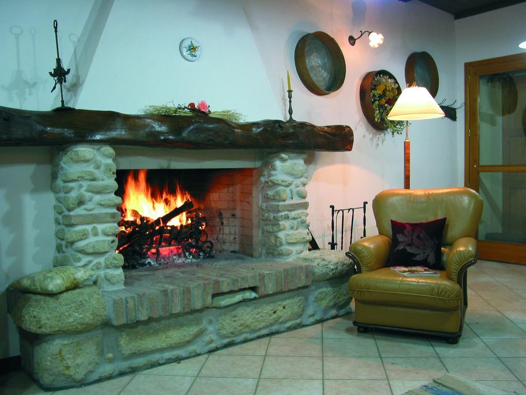 Agriturismo Ca'De'Gatti Faenza Ngoại thất bức ảnh